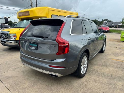 Used 2016 Volvo XC90 T6 Momentum w/ Momentum Plus Package AWD/4WD image 6