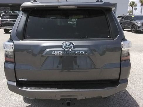 Used 2021 Toyota 4Runner SR5 AWD/4WD image 5