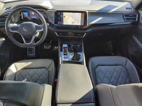 Used 2024 Volkswagen Atlas Cross Sport SEL Premium R-Line image 19