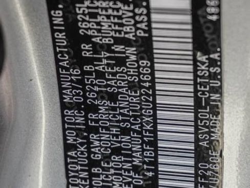 Used 2016 Toyota Camry SE image 20