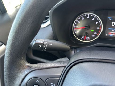 Certified 2022 Toyota RAV4 LE FWD image 25