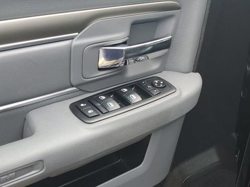 Used 2015 RAM 1500 Lone Star AWD/4WD image 6