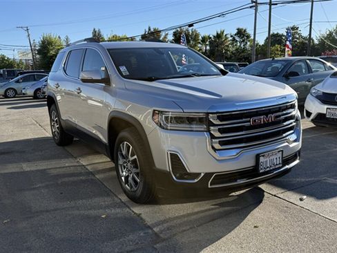 Used 2020 GMC Acadia SLT AWD/4WD image 2