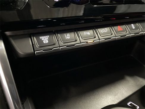 Certified 2025 GMC Sierra 2500 Denali Ultimate image 33