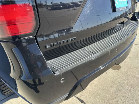 Used 2019 Ford Expedition Limited w/ Equipment Group 303A image 33