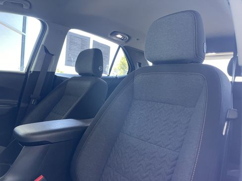 Used 2022 Chevrolet Equinox LT FWD image 8