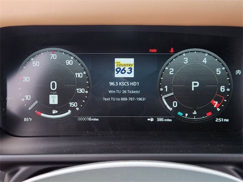 New 2026 Land Rover Defender 110 X-Dynamic SE image 11