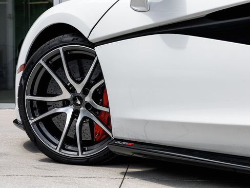 Used 2019 McLaren 570S Spider image 19