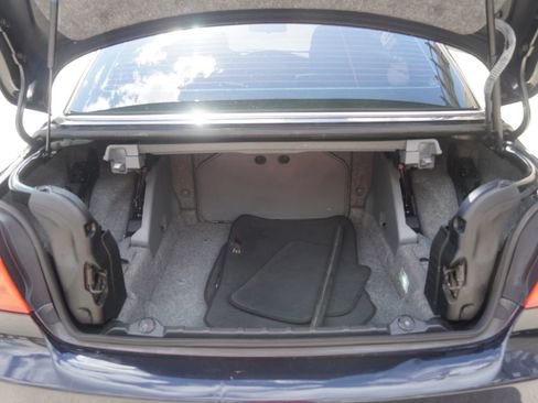 Used 2011 BMW M3 Convertible RWD image 34