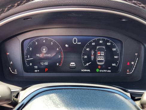 Certified 2024 Honda Civic Touring image 19