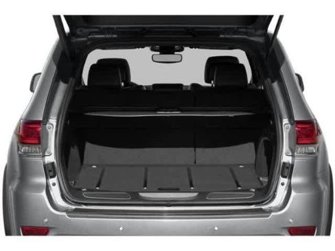 Used 2018 Jeep Grand Cherokee Limited image 15