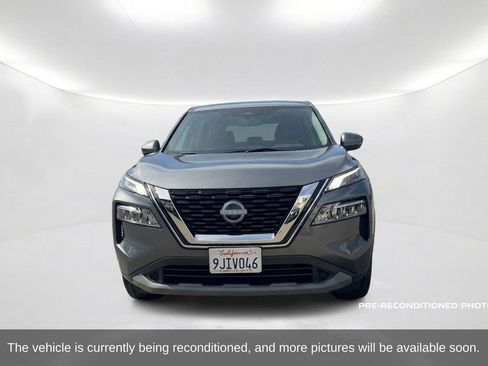 Used 2023 Nissan Rogue SV FWD image 2