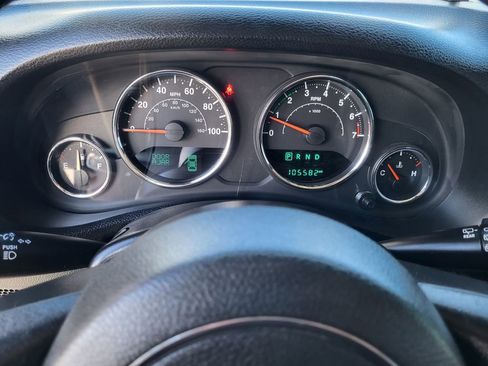 Used 2016 Jeep Wrangler Unlimited Sport image 12