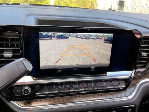 Used 2023 Chevrolet Silverado 1500 LT image 11