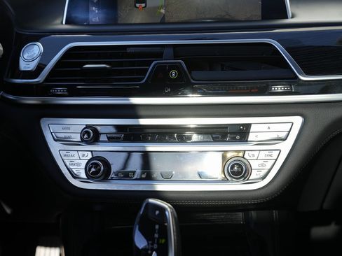 Used 2016 BMW 750i xDrive image 48