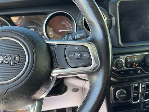 Used 2023 Jeep Wrangler Unlimited Sahara w/ Cold Weather Group image 18