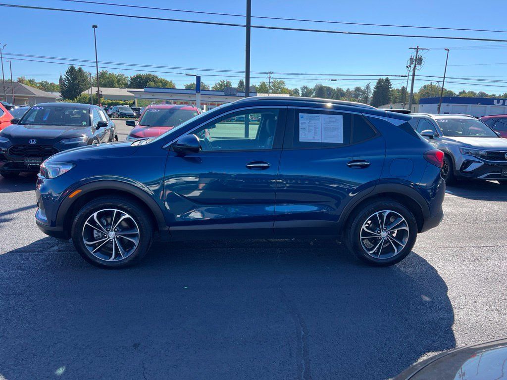 Used 2020 Buick Encore GX Select AWD/4WD image 2