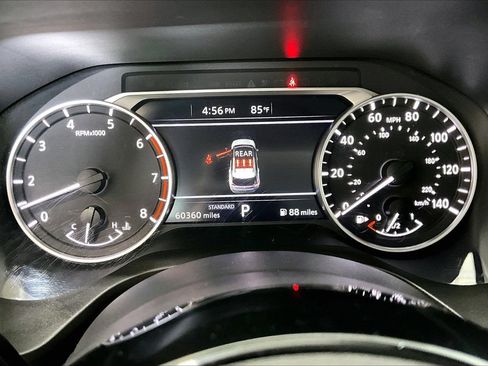 Used 2023 Nissan Rogue SV FWD image 23