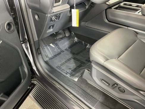 New 2025 Ford Expedition Max Active image 17