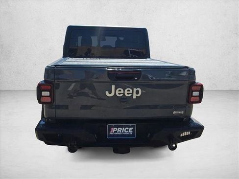Used 2020 Jeep Gladiator Overland AWD/4WD image 6
