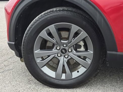 Used 2023 Ford Explorer XLT w/ Equipment Group 202A image 10