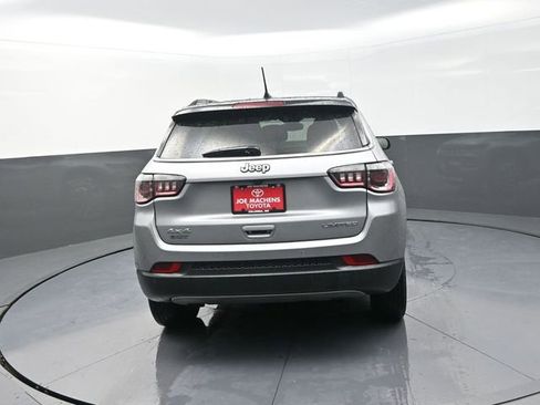 Used 2024 Jeep Compass Limited AWD/4WD image 7
