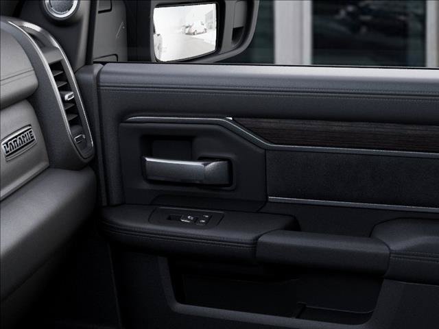 New 2026 RAM 2500 Laramie AWD/4WD image 25