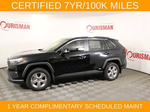 Used 2025 Toyota RAV4 XLE AWD/4WD image 4