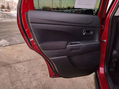 Used 2020 Mitsubishi Outlander Sport ES image 10