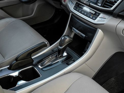 Used 2014 Honda Accord EX-L image 28