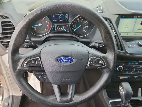 Used 2019 Ford Escape SE image 25