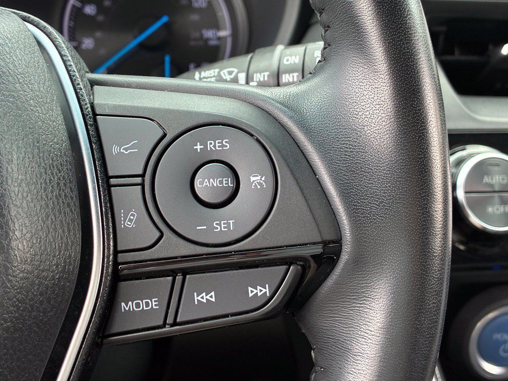 Used 2022 Toyota Venza XLE AWD/4WD image 26