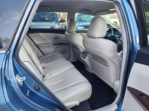 Used 2012 Toyota Venza XLE image 16
