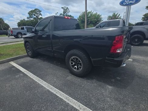 Used 2018 RAM 1500 Express RWD image 1