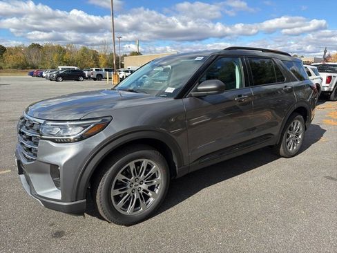 New 2026 Ford Explorer Active image 6