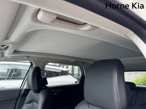 New 2026 Kia Sportage EX image 17