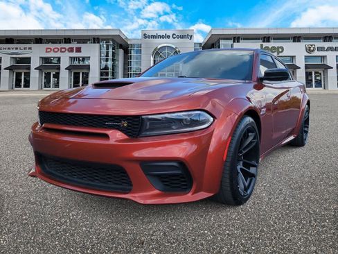 Used 2023 Dodge Charger Scat Pack image 4