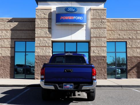 Used 2023 Toyota Tacoma SR5 image 7