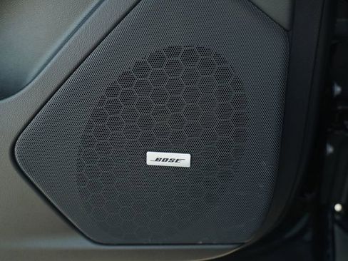 Used 2022 Cadillac XT5 Premium Luxury w/ LPO, Floor Liner Package AWD/4WD image 32
