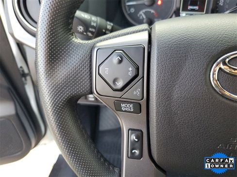 Used 2022 Toyota Tacoma TRD Sport image 23