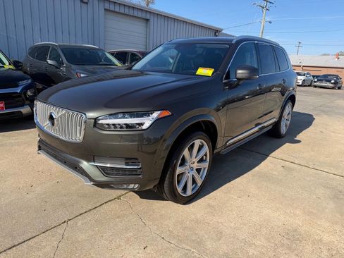 Used 2018 Volvo XC90 T6 Inscription w/ Convenience Package image 2
