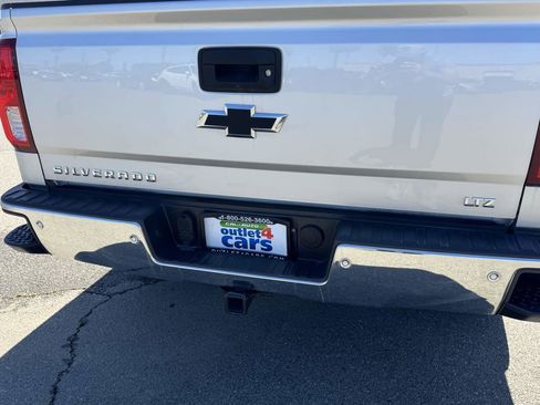Used 2017 Chevrolet Silverado 1500 LTZ w/ LTZ Plus Package AWD/4WD image 9