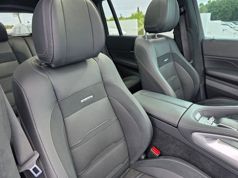 Used 2023 Mercedes-Benz GLS 63 AMG 4MATIC w/ Warmth & Comfort Package image 29