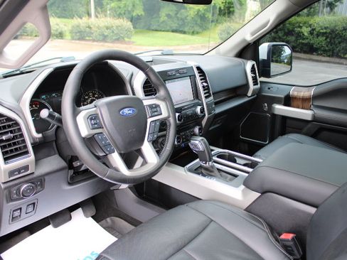 Used 2018 Ford F150 Lariat w/ Equipment Group 501A Mid AWD/4WD image 25