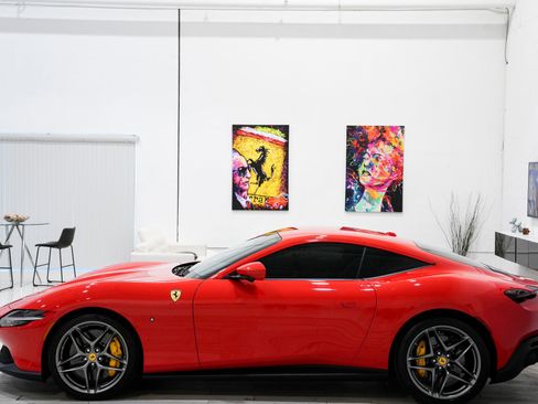 Used 2023 Ferrari Roma image 8