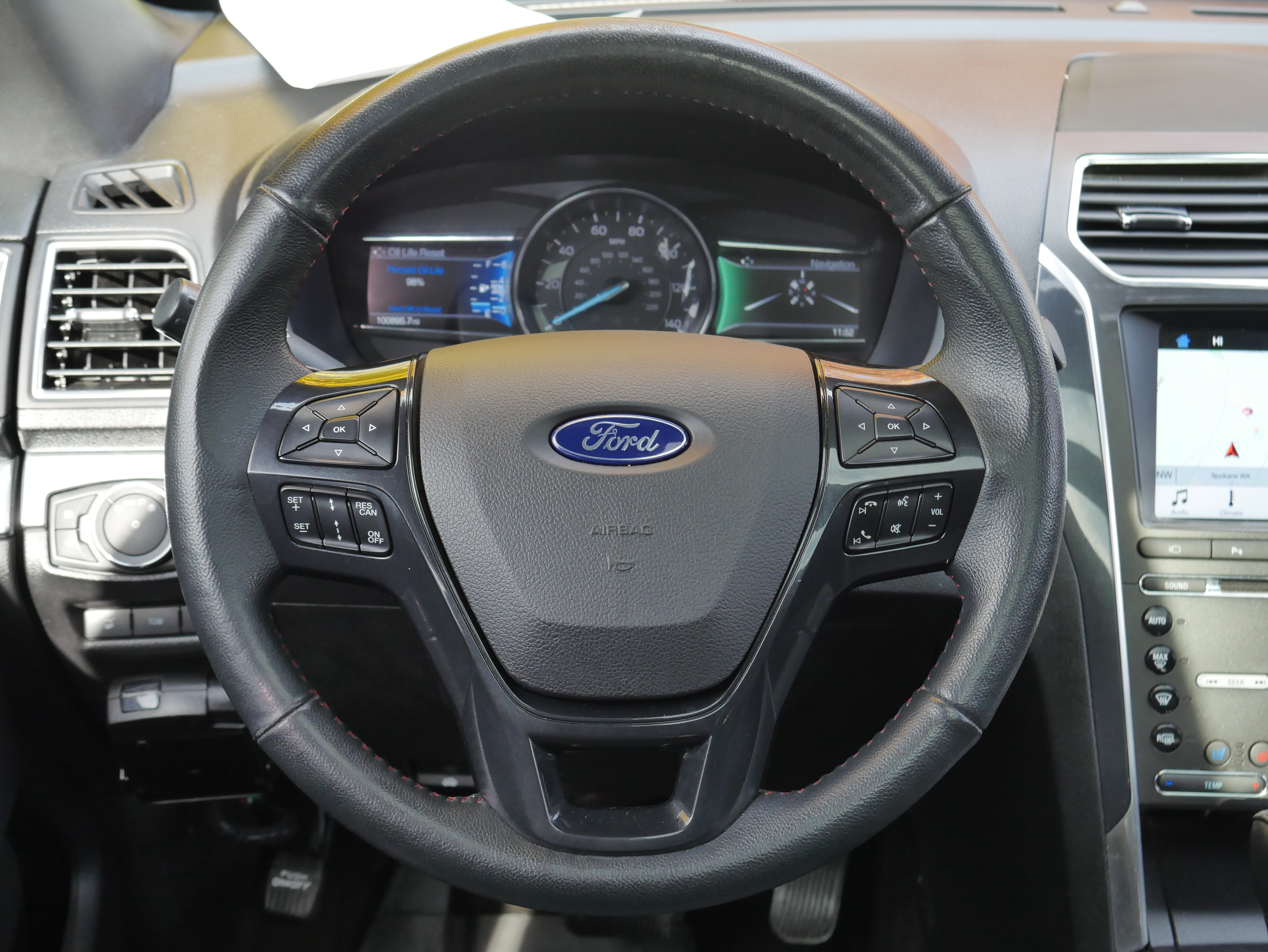 Used 2018 Ford Explorer Sport AWD/4WD image 7
