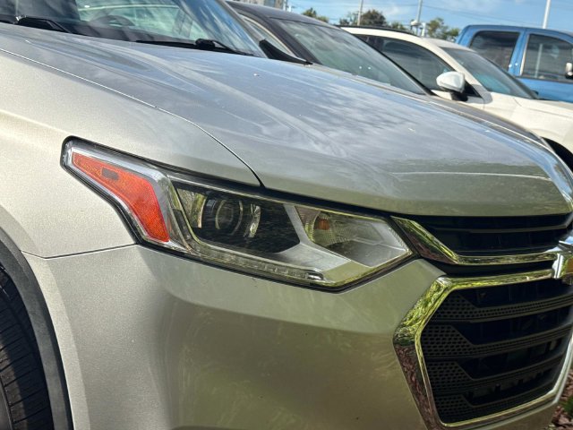 Used 2020 Chevrolet Traverse LS w/ LPO, Floor Liner Package FWD image 3