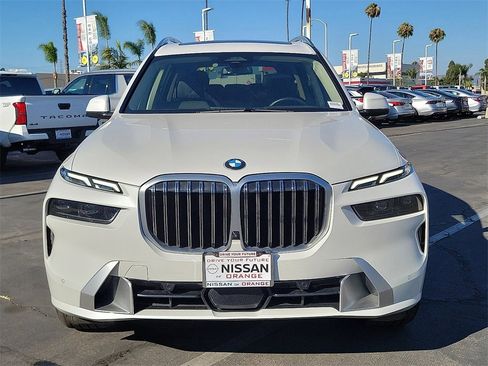 Used 2024 BMW X7 xDrive40i image 28