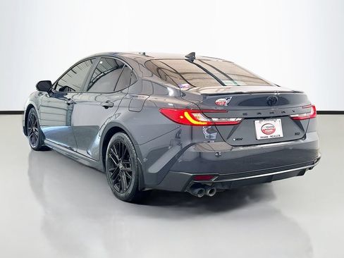 Used 2025 Toyota Camry SE w/ Convenience Package FWD image 6