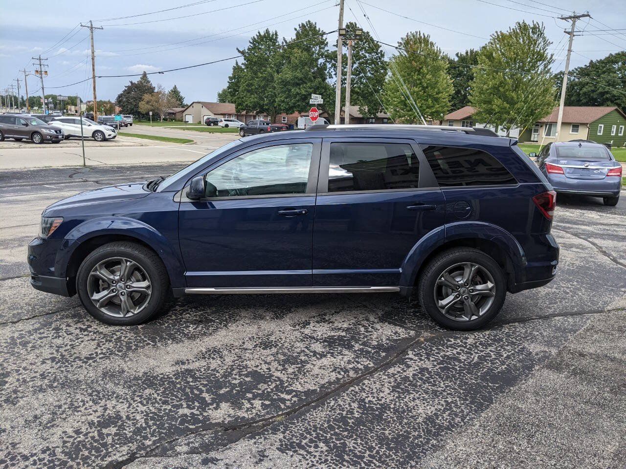 Used 2018 Dodge Journey Crossroad w/ Nav & Sun Group AWD/4WD image 6